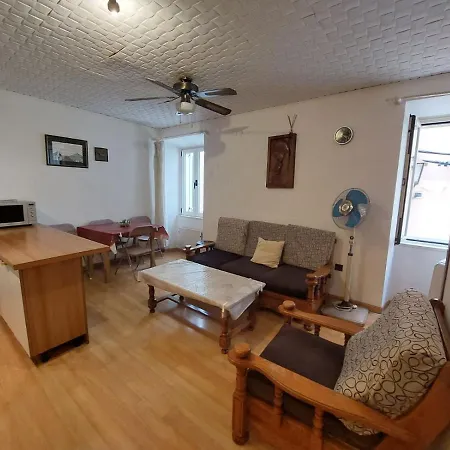 Apartment Elim *