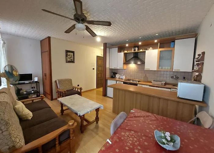 Elim Apartment *