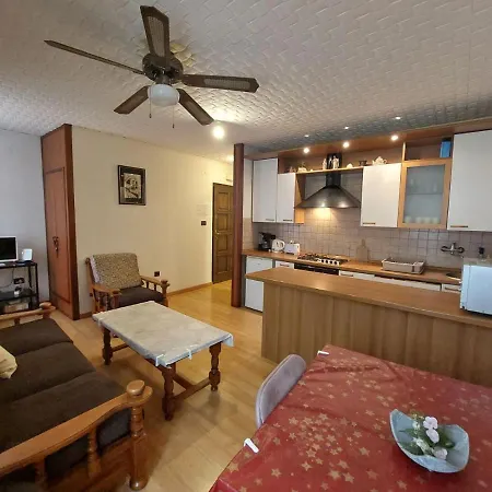 Elim Apartment *